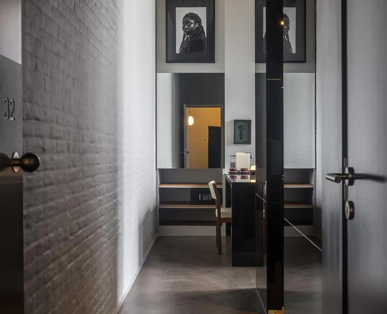Hotel Pilar Antwerp 3*,  Belgium